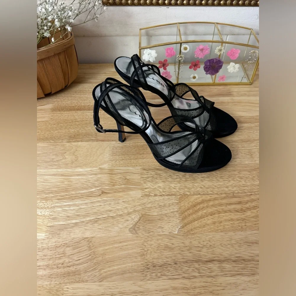 Nina Black Strappy Mesh Ankle Strap Heels US Size 8.5 Classic Preppy Designer